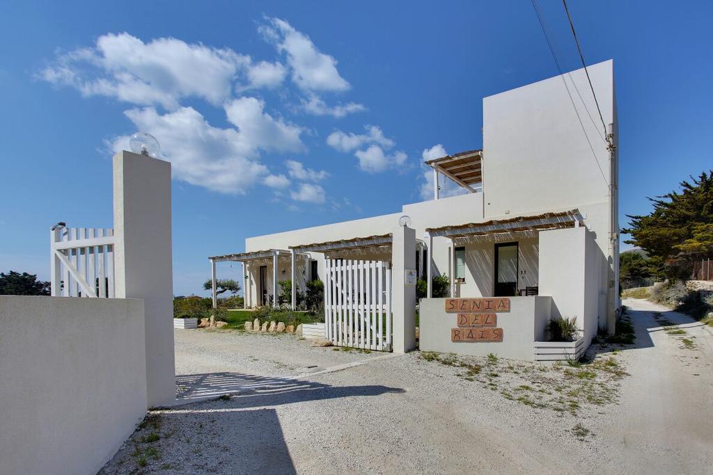 Casa Vacanze Senia Del Rais Фавиньяна Экстерьер фото