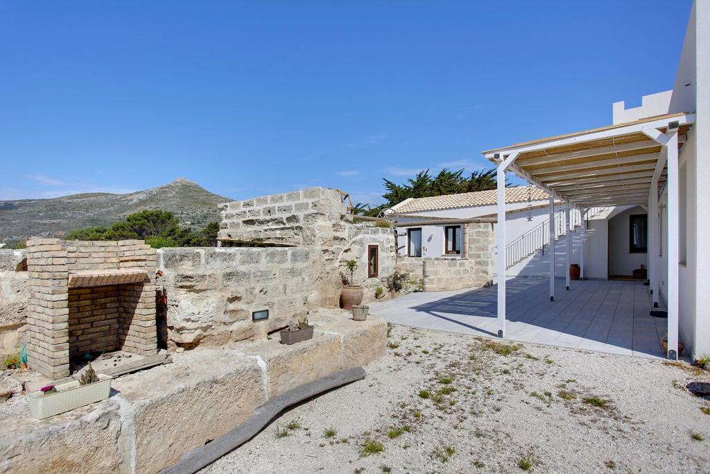 Casa Vacanze Senia Del Rais Фавиньяна Экстерьер фото
